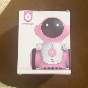 NIB Gilobaby Interactive Robot Toy Rechargeable LED Voice Control,Pink